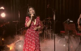��ҹ�ɶԣ�L.N Party����All About Anna��