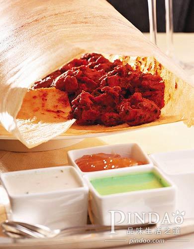头盘南印度特大香脆 Dosas 薄饼配四种馅料
