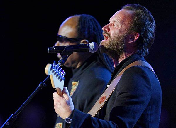 Stevie Wonder 和 Sting