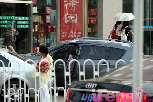 王宝强开车