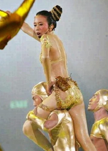 莫文蔚的金色妖孽造型