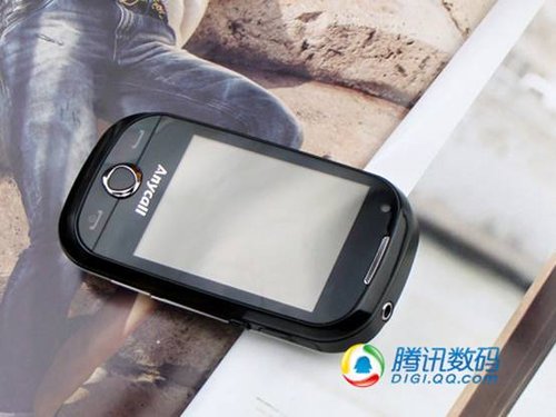 时尚全键盘 酷毕messaging B5310U评测