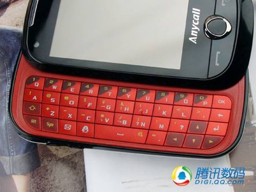 时尚全键盘 酷毕messaging B5310U评测