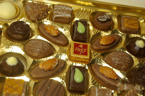����FREY