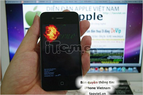 ��Ȼһ�� ƻ��iPhone 4Gʮ������
