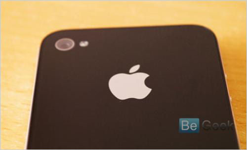 ��Ȼһ�� ƻ��iPhone 4Gʮ������