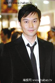 明星情侣演绎甜蜜发型配(组图) 明星情侣演绎甜蜜发型配(组图)