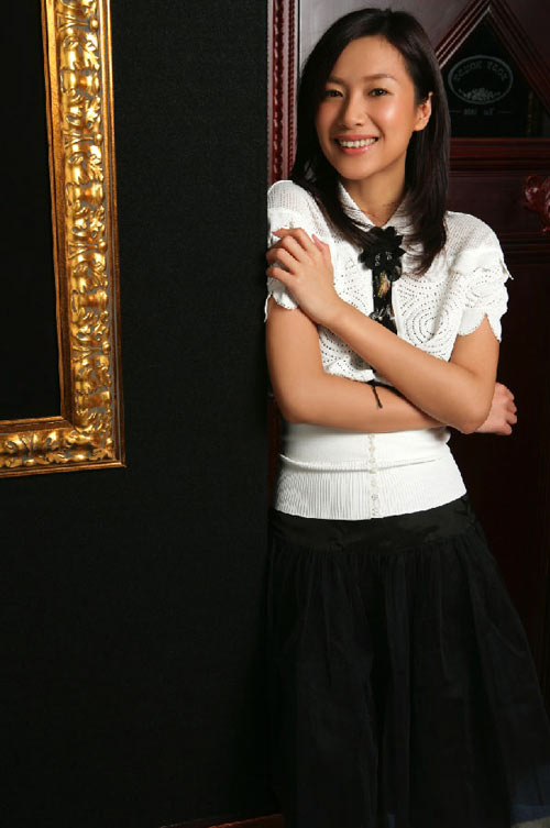 徐静蕾家居时尚写真 <wbr>美丽风韵迷人(组图) 徐静蕾家居时尚写真 <wbr>美丽风韵迷人(组图)