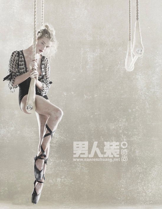 《变形金刚》女主角:罗西汉丁顿性感内衣写真 - tonnyjia - TONNY.J CLUB 《变形金刚》女主角:罗西汉丁顿性感内衣写真 - tonnyjia - TONNY.J CLUB
