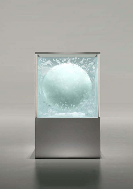 水晶的背后
