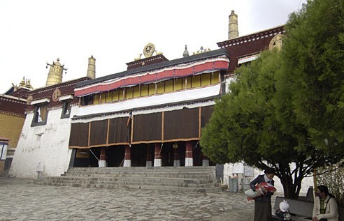 色拉寺 色拉寺