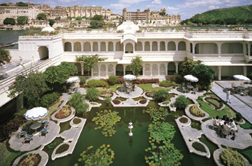 370-taj-lake-palace-d